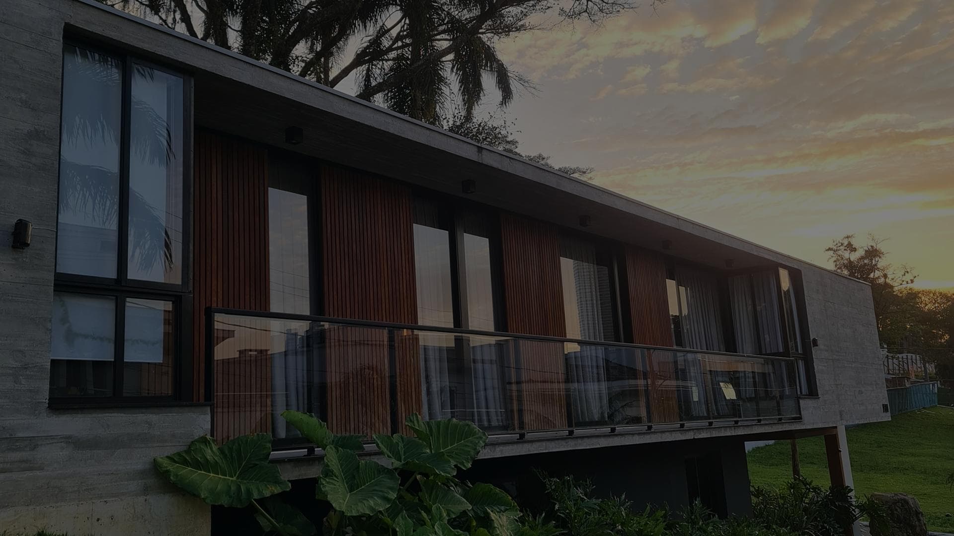 Casa personalizada construída pela Werte ao entardecer
